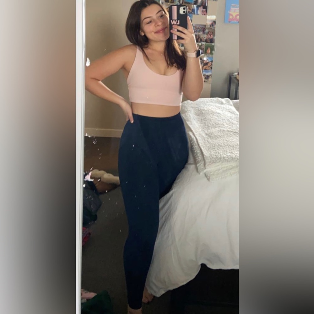 Lululemon Leggings - pockets on the sides for your phone